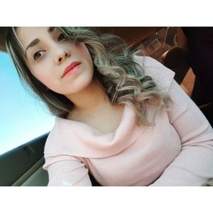 Meet your Posher, Nelsy